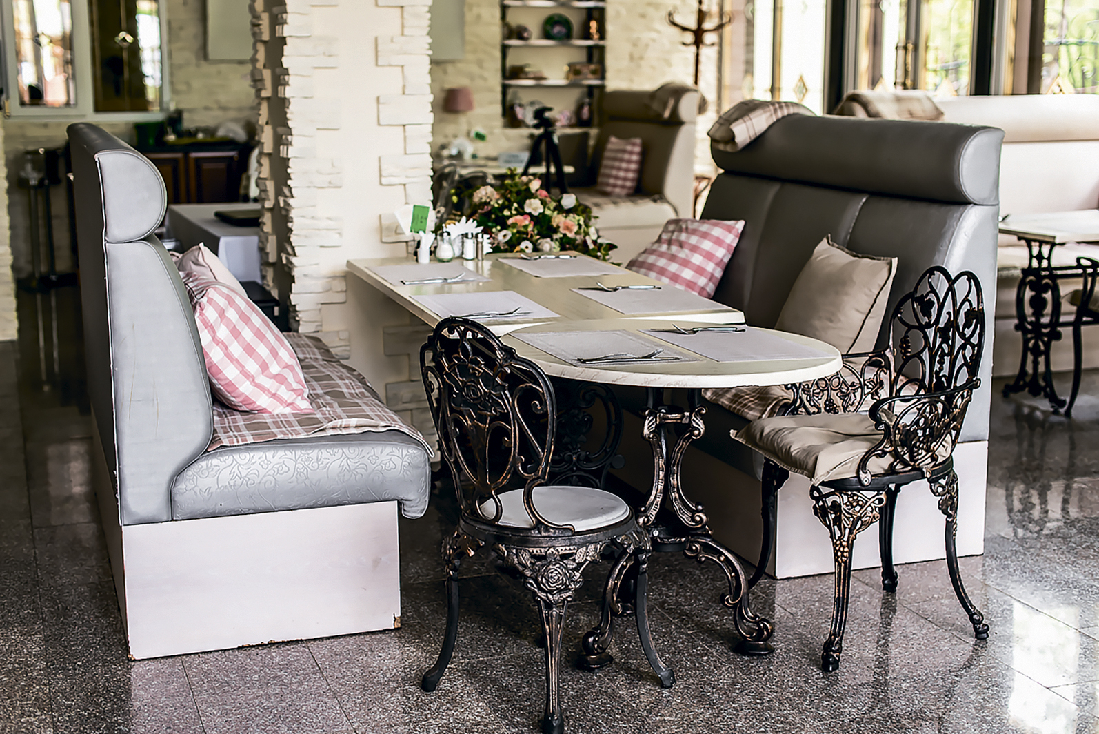 Веранда в парке