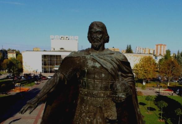 Поздравление Главы г.о. Серпухов Сергея Никитенко с Днём рождения князя Серпуховского Владимира Храброго