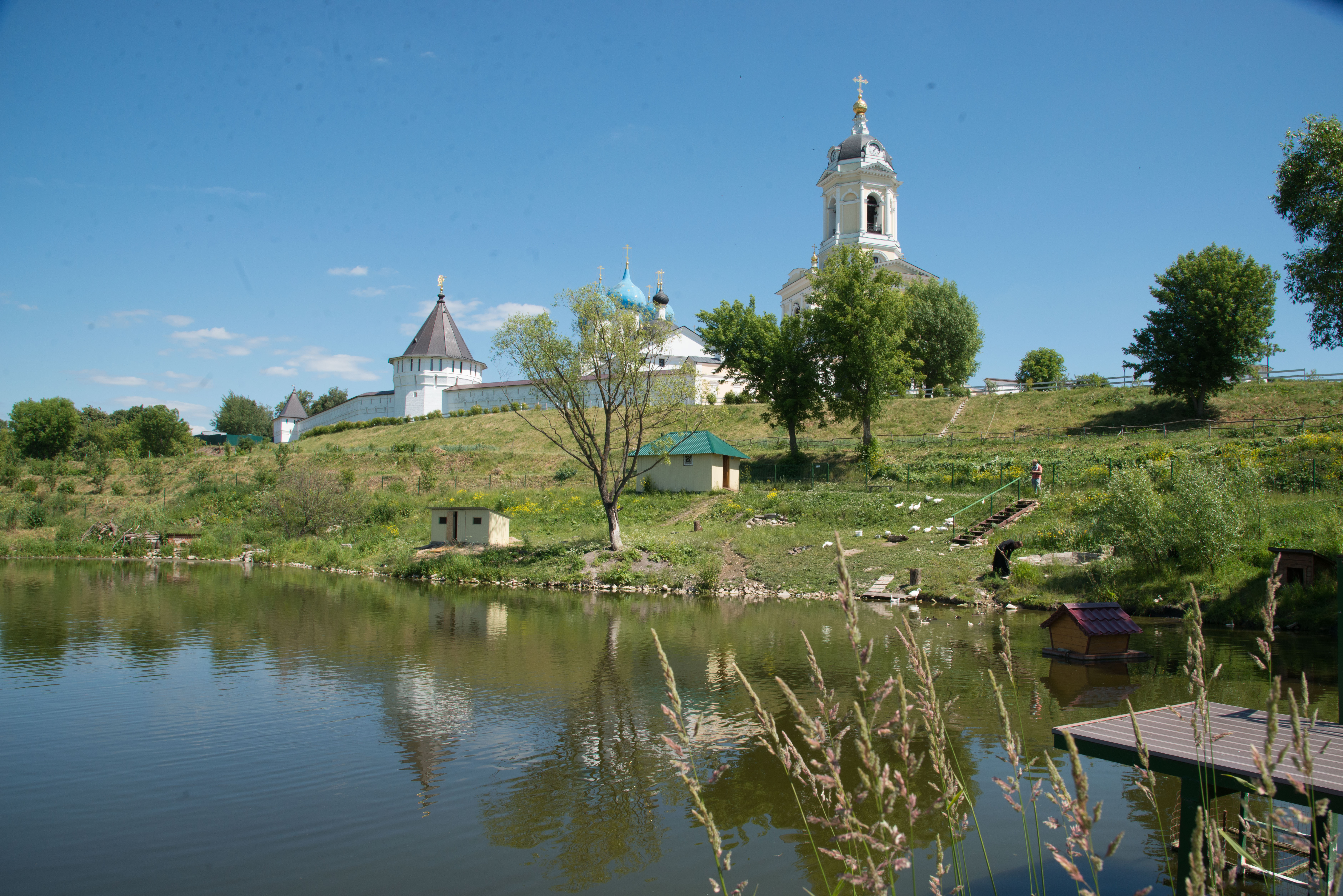 Пруд у Высоцкого монастыря
