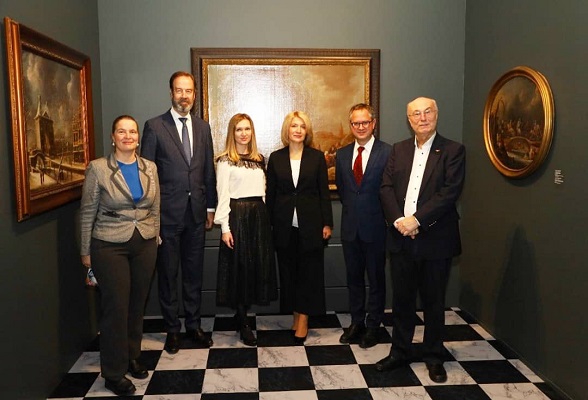 Грандиозная выставка «Образ и смысл» открылась в Серпуховском музее!